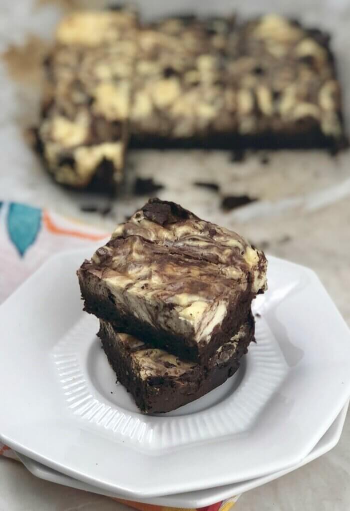 chocolate brownies with cheesecake swirl