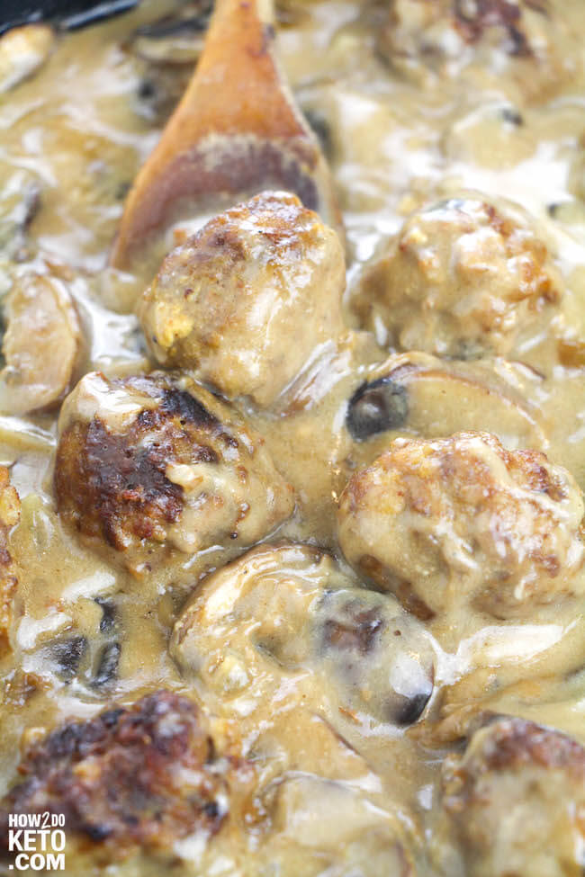 A classic comfort food that is a guaranteed hit with the whole family - this Keto Meatball Stroganoff is ready in less than 30 minutes and packed with nutrients!