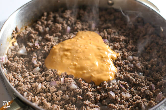 cooking ground beef with keto Thousand Island dressing