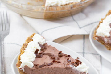 keto chocolate pie with almond flour crust
