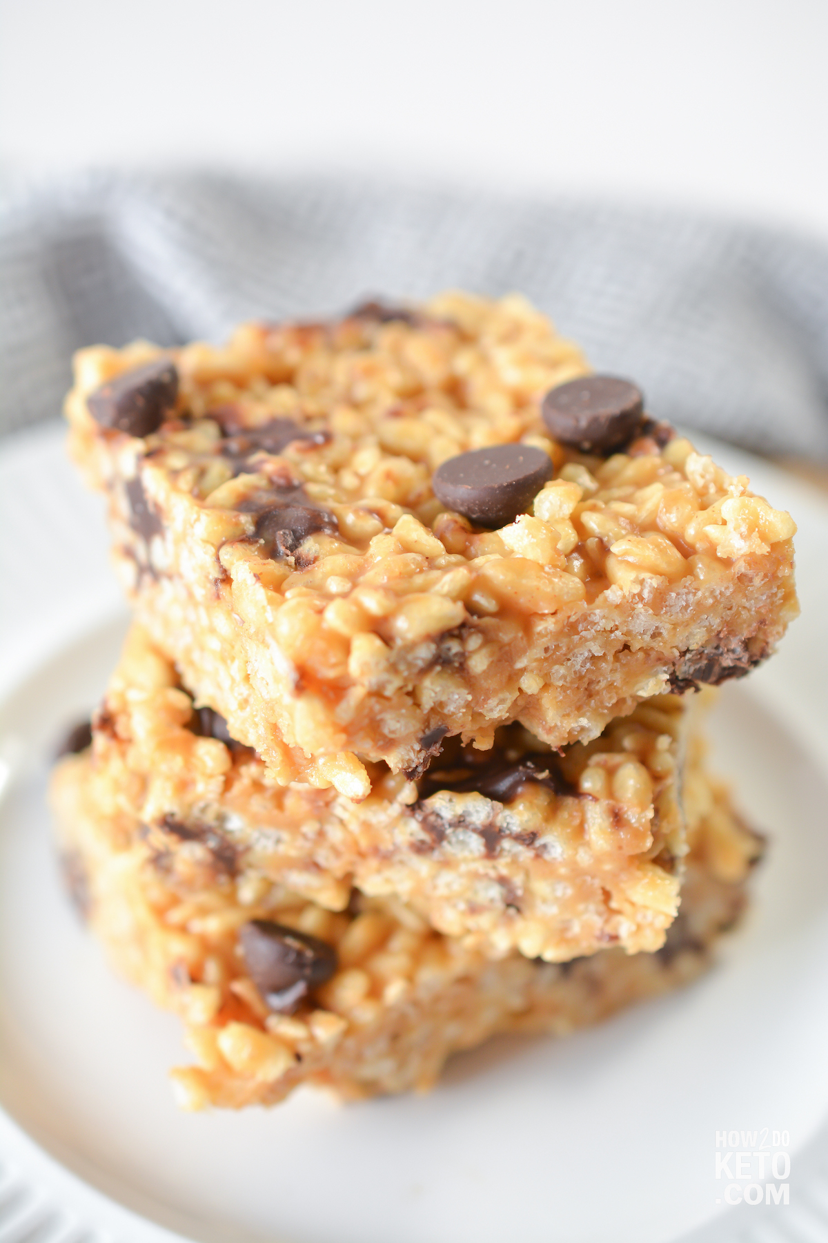 keto friendly peanut butter rice krispie treats with chocolate chips