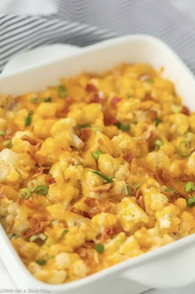 mac and cheese made with cauliflower and bacon