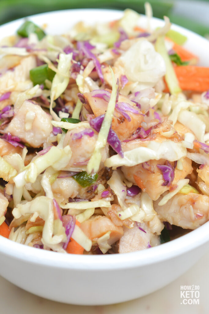 Close up of a bowl of low carb Chinese chicken salad